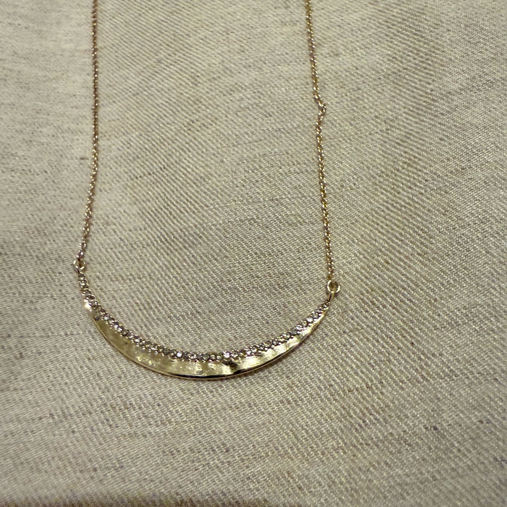 Elegant Gold Crescent Necklace
